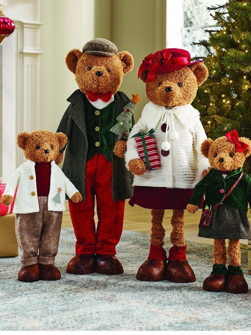 Member’s Mark Plush Bear Family Set of 4 Christmas Decor Adjustable Legs